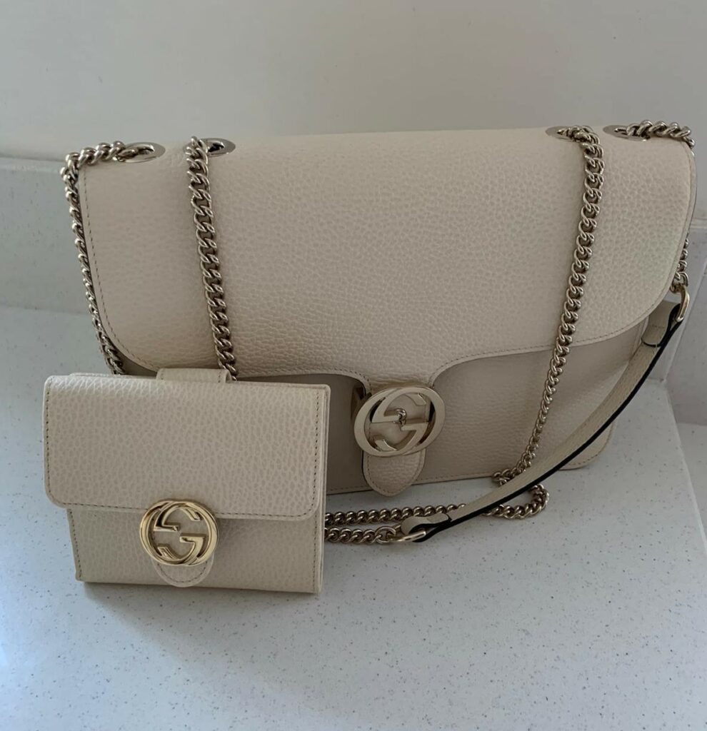 Gucci Interlocking Clasp Cream Leather Logo Handbag with Matching Purse ...